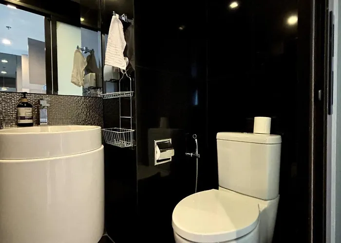 Appartamento Oasis: 5 Min To Metro, Pool & Gym, Essentials Bangkok