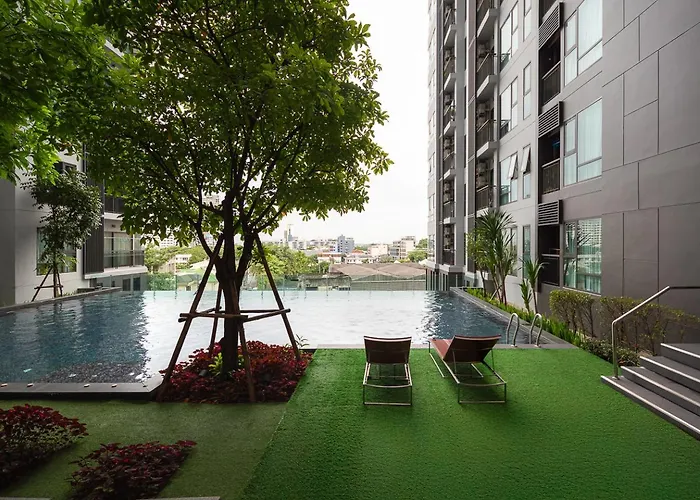 Oasis: 5 Min To Metro, Pool & Gym, Essentials *