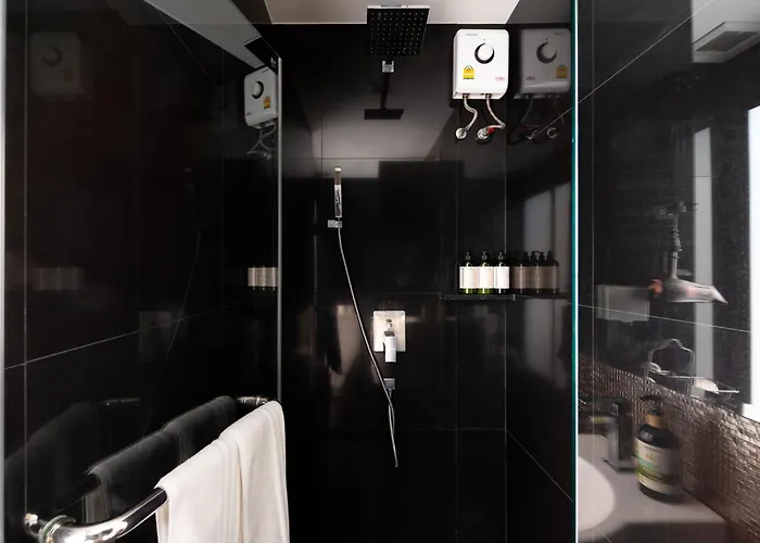 Appartamento Oasis: 5 Min To Metro, Pool & Gym, Essentials