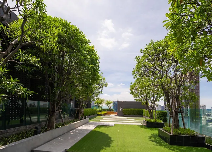 Oasis: 5 Min To Metro, Pool & Gym, Essentials Appartamento *